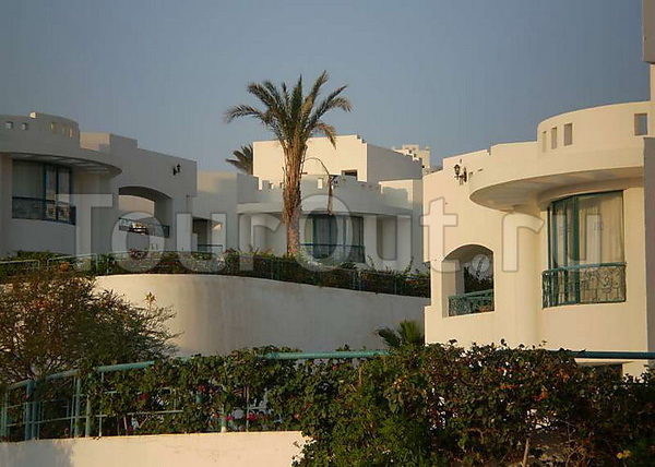 Royal Rojana Resort