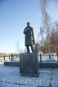 Памятник поэту Н.М.Рубцову