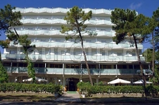 Hotel Sahara