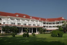 Sofitel Centara Grand Resort & Villas