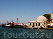 Мечеть Кучук-Хасана в порту.