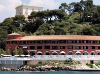 Monte Carlo Beach Hotel