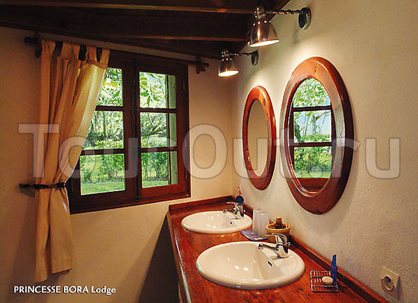 Princesse Bora Lodge