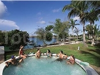 Reina Cumayasa Beach Suites Resort