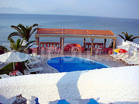 Achaios Hotel & Bungalows