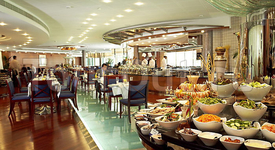 Al Murooj Rotana Hotel & Suites