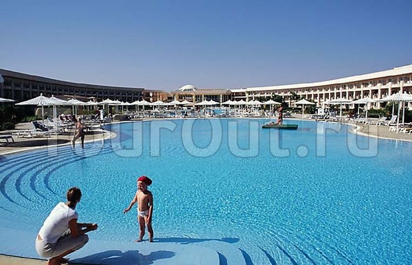 Royal Azur Resort