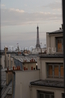вид из окна отеля в Париже....