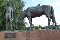Там же. Памятник Батюшкову. 