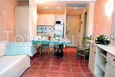 Lantana Hotel & Residence