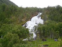 Один из многочисленных водопадов Норвегии