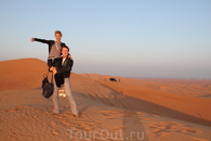 Сафари на белых джипах по пескам Эмиратов. 