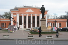 Памятник академику Павлову