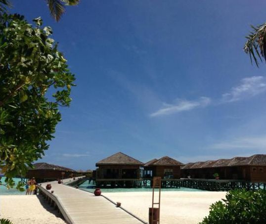 Vilamendhoo Island Resort & Spa