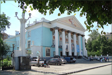 Русский драматический театр на ул. Гагарина
