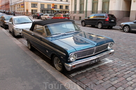 Многие старинные автомобили в Финляндии удивляют отсутствием зеркал заднего вида.