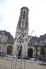 Церковь святого Германа Осерского (Сен-Жермен-л'Осерруа; Église Saint-Germain-l’Auxerrois)
Перед церковью вот такая современная скульптурка