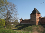 В.Новгород, стены Кремля (ищем вход)