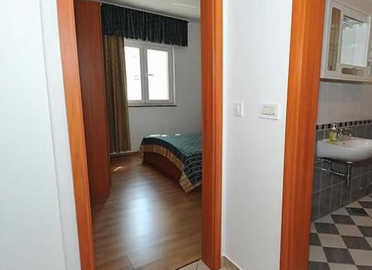 Apartments Elida