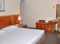 Emirates Plaza