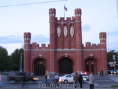 Общий вид Королевских ворот Калининграда.