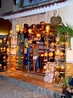 светильников продается великое множество...
светильники из кокоса, раковин - все хотелось купить