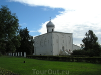 Храм в Великом Новгороде