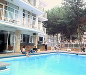 Reina Isabel Hotel