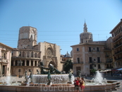 Фонтан у Кафедрального собора Валенсии.