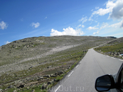 Много дорог в Норвегии проходит через горные массивы, поэтому автомобильные трассы этой страны  отличаются своей высокогорностью.