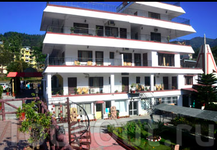 Laxman Jhula Divine Resort
