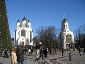Собор и часовня на центральной площади
