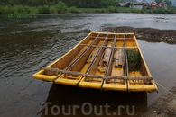 Современный плот для спуска по реке Дунаец