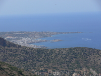 Вид на одель Aldemar и г.Херсониссос с вершины горы остр.Крит.