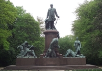 Берлинский Памятник Бисмарку