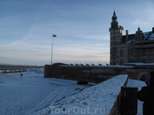 Два врага - датская крепость и шведский берег.