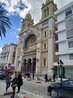 Собор Сент-Винсента де Поль находится на главной улице столицы - авеню Хабиба Бургибы.