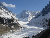 Русло ледниковой реки-спуск по нему 22 км-пол дня