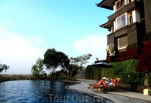 Вечернее солнышко...
Langon Bali Resort and Spa, Nusa Dua , БАЛИ