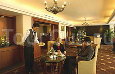 Chaophya Park Hotel
