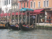 По гранд каналу Венеции