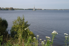 Вид с берега на колокольню.