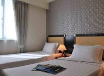 Santa Grand Hotel Aljunied