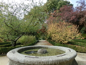 В общем, ботанический сад - прекрасное место для прогулок, да и находится он рядом со знаменитыми музеями "золотого треугольника".