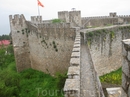 Самуилова крепость времен болгарского владычества. Крепость - новодел, настоящая была разрушена