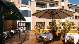 Ambassador Chauni Apartment-Hotel