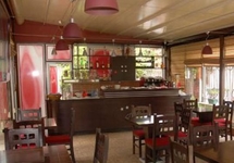 Broadway Hotel