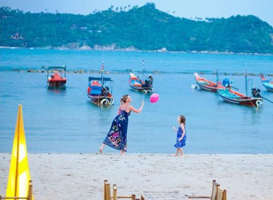 Baan Panburi Village at Yai Beach