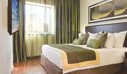 Movenpick Dubai The Square