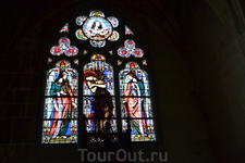 чудесные витражи Церковь Сен-Жермен-ле-Оксерруа (Église Saint-Germain lAuxerrois)